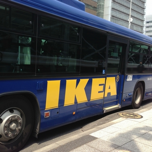 IKEA・・・新横浜駅北口より、IKEA行きのバスが運行しております。