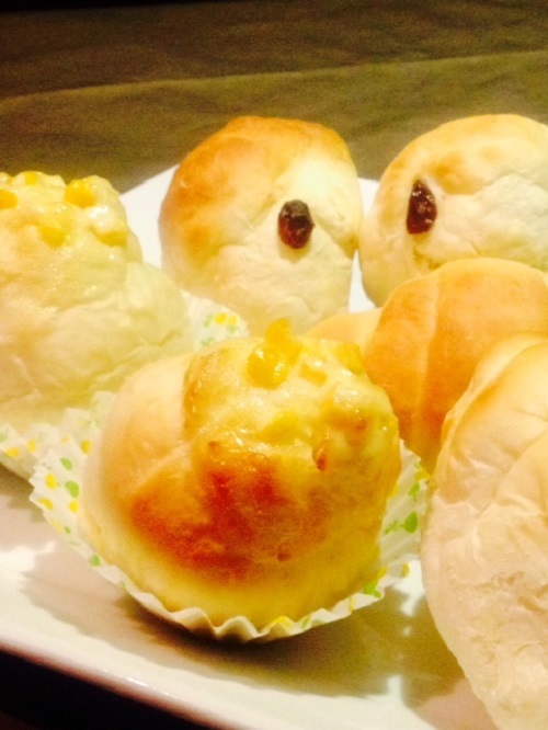 お母さんの焼き立てパン