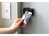 カードキーで持ち運びも簡単。