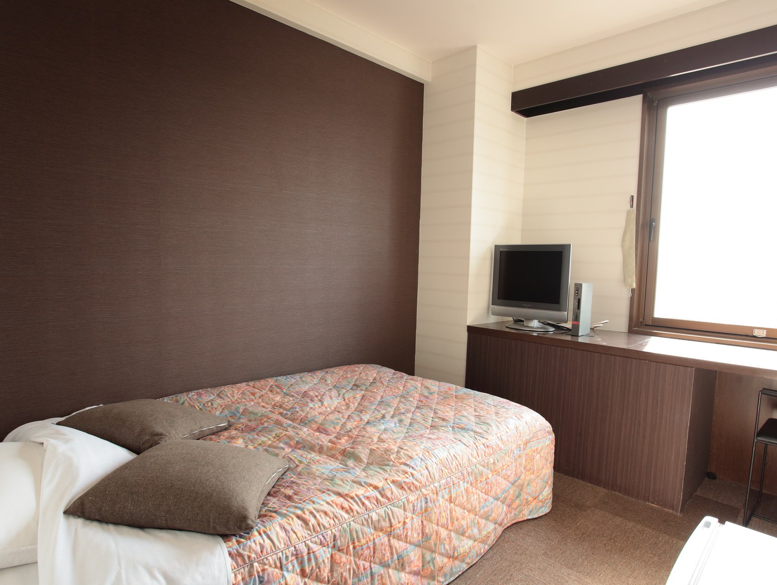 Hotel Tsuru 2 Gokan Ideally located in the Izumi area, Hotel Tsuru 2 Gokan promises a relaxing and wonderful visit. Offering a variety of facilities and services, the property provides all you need for a good nights sle