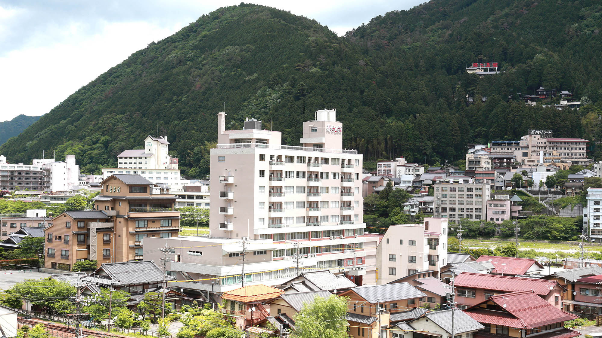 ・下呂駅から徒歩約5分。温泉街・お土産屋へもアクセス良好な温泉旅館