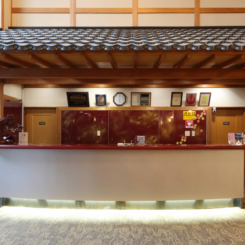 【チェックインカウンター】笑顔のスタッフがお迎えいたします