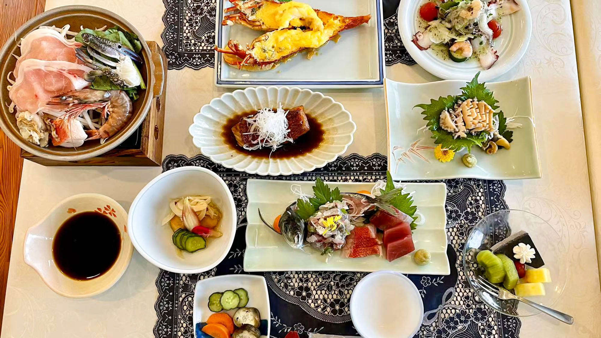 ・【夕食一例】地元の季節の食材を盛り込みました