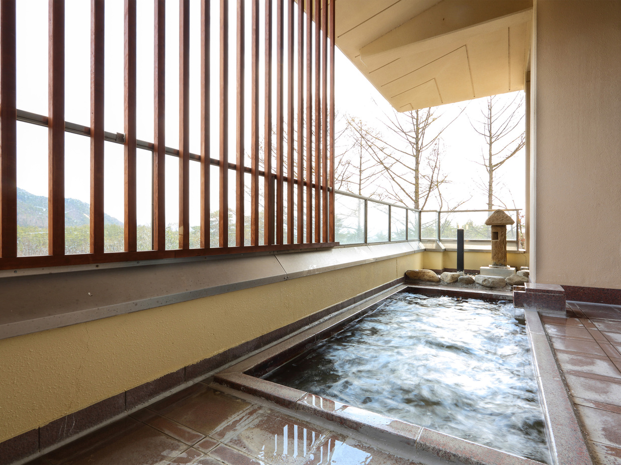 ・【温泉露天風呂】殿の湯（男湯）絶景を眺めながらお寛ぎください