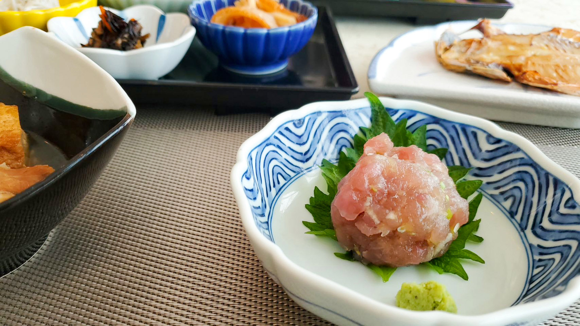 ・【夕食一例】旬のお魚をご用意します