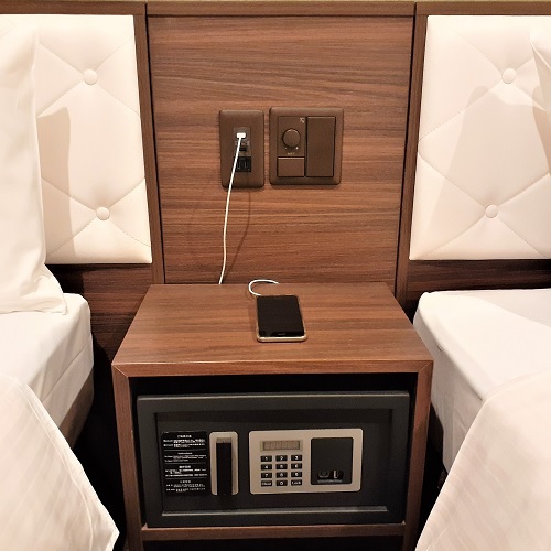 【USBコンセント】