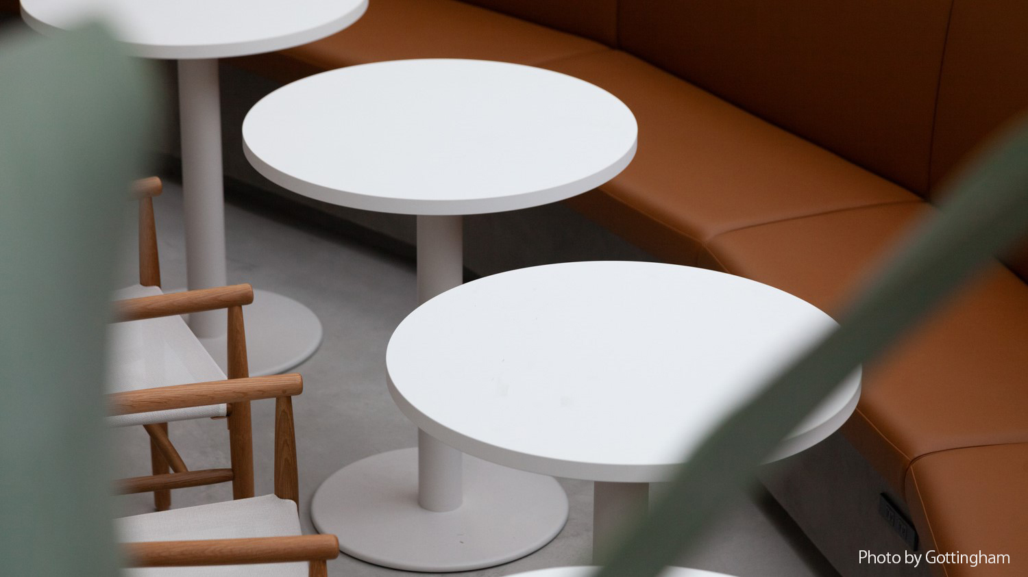 THE POOLSIDE（GUEST LOUNGE）