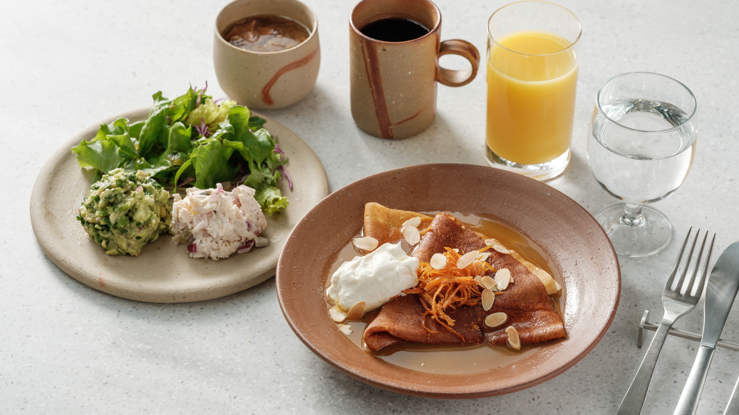 BREAKFAST｜オレンジと瀬戸内レモンのソースのデザートクレープ