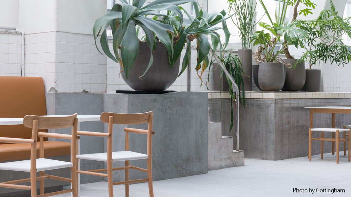 THE POOLSIDE（GUEST LOUNGE）