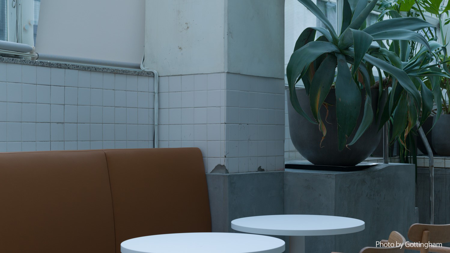 THE POOLSIDE（GUEST LOUNGE）