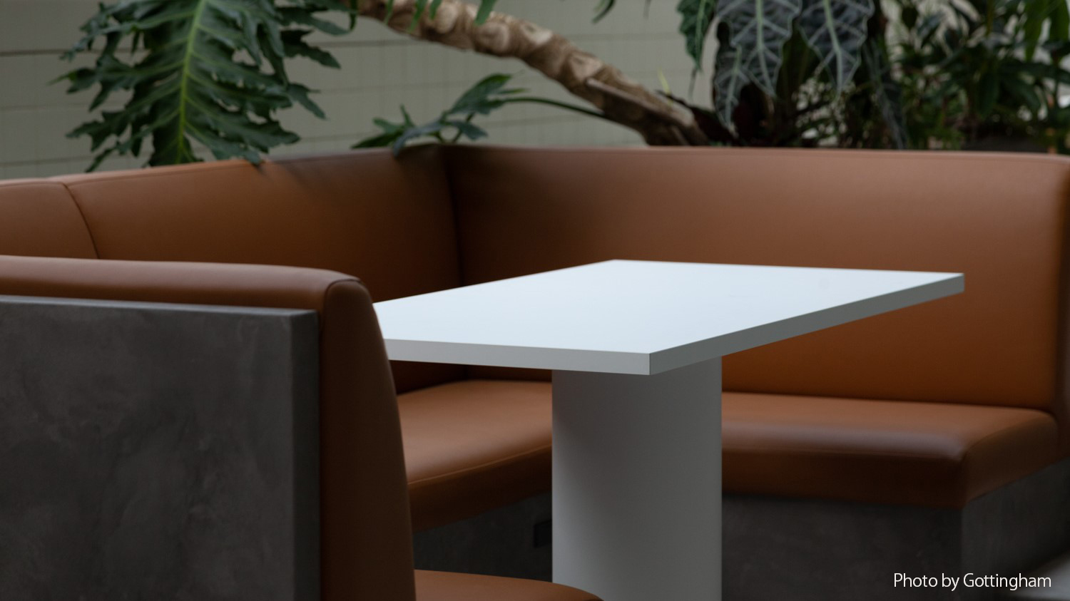 THE POOLSIDE（GUEST LOUNGE）