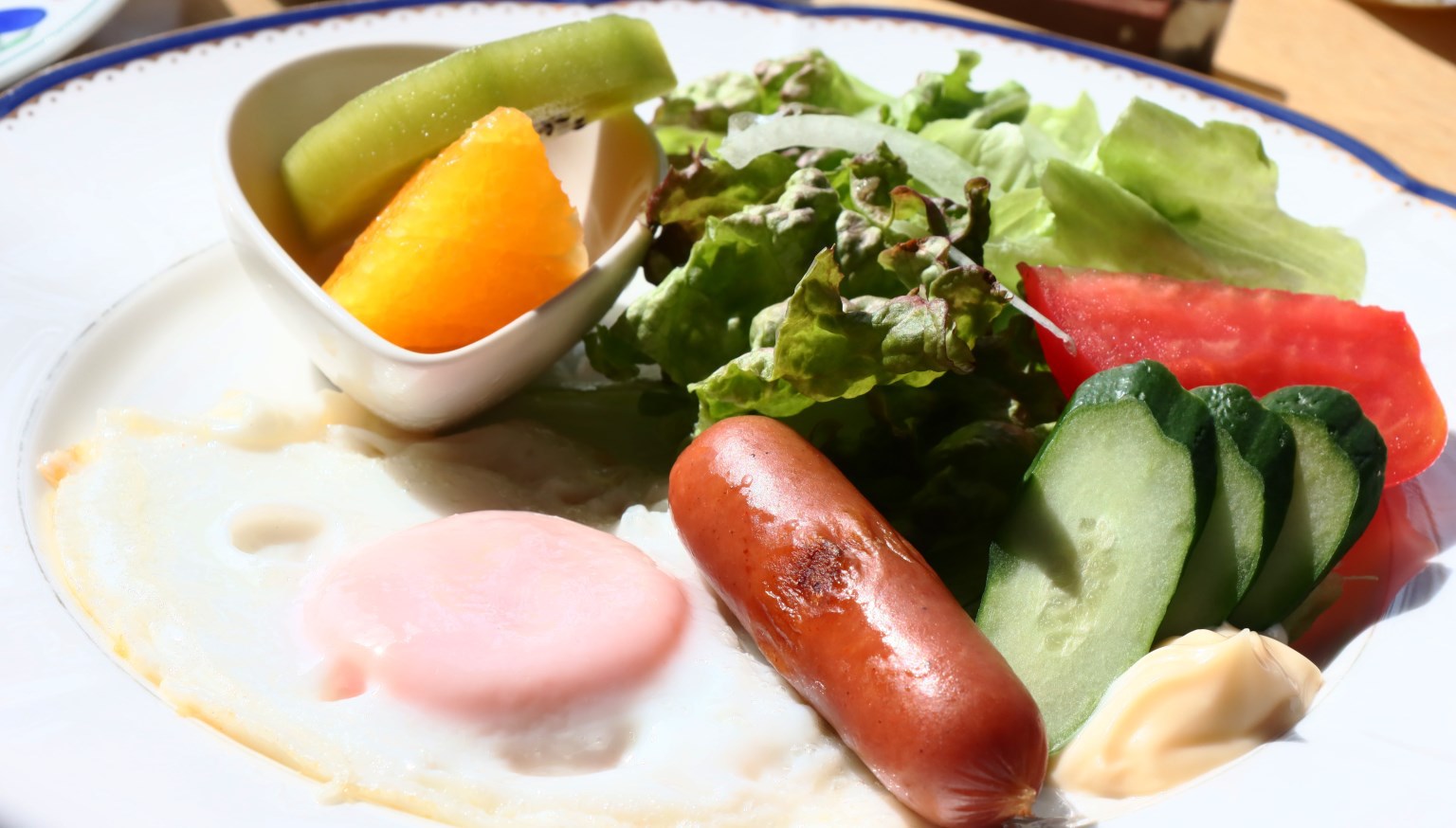 【朝食】自家製ベーコン&エッグ
