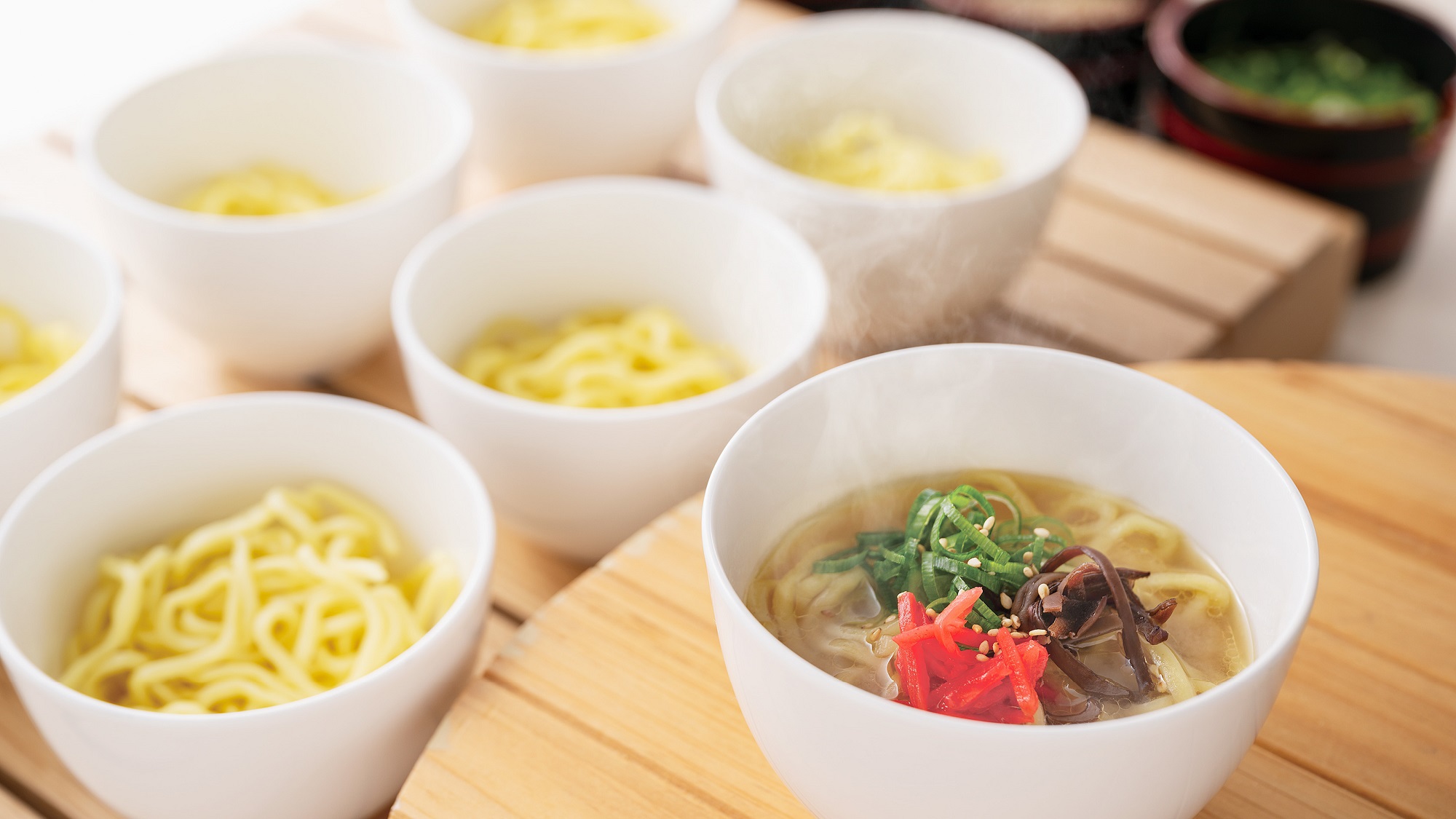 朝食ビュッフェ麺類イメージ