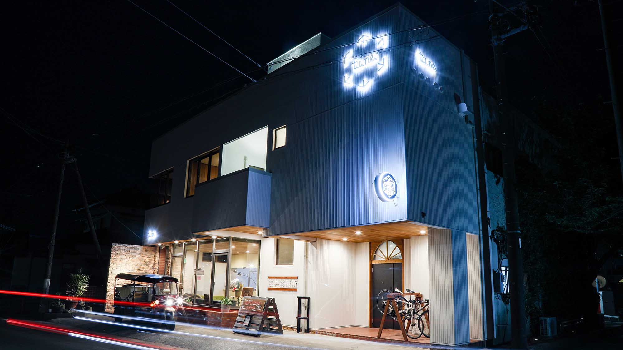 ・コンビニや飲食店街が徒歩圏内でとっても便利