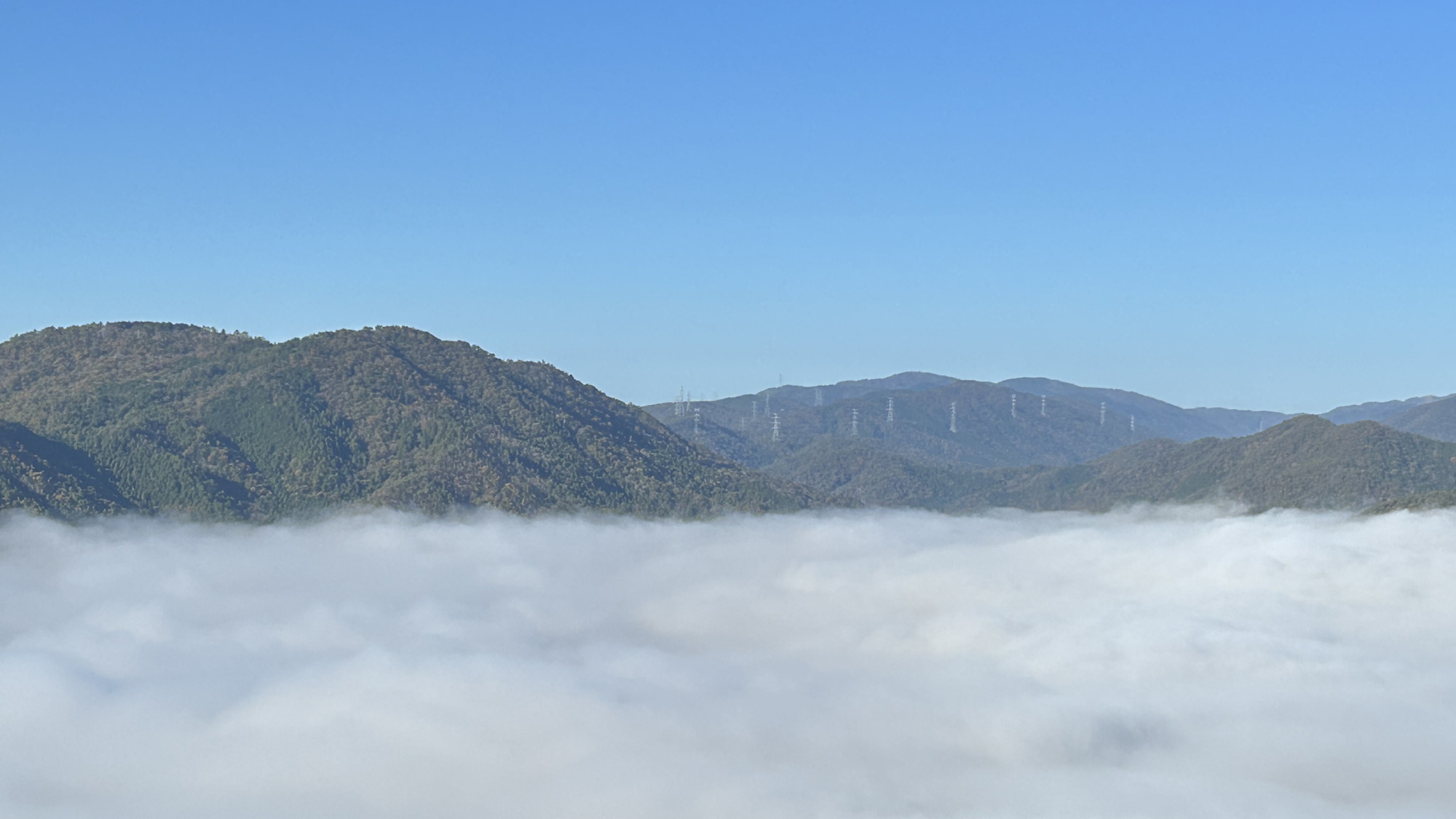 ・【かめおか霧のテラス】テラスからの絶景をお楽しみください