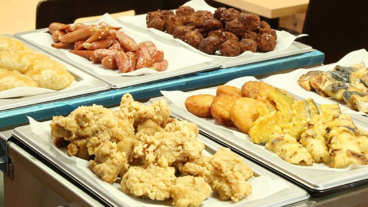和洋バイキング朝食一例撮影：GR