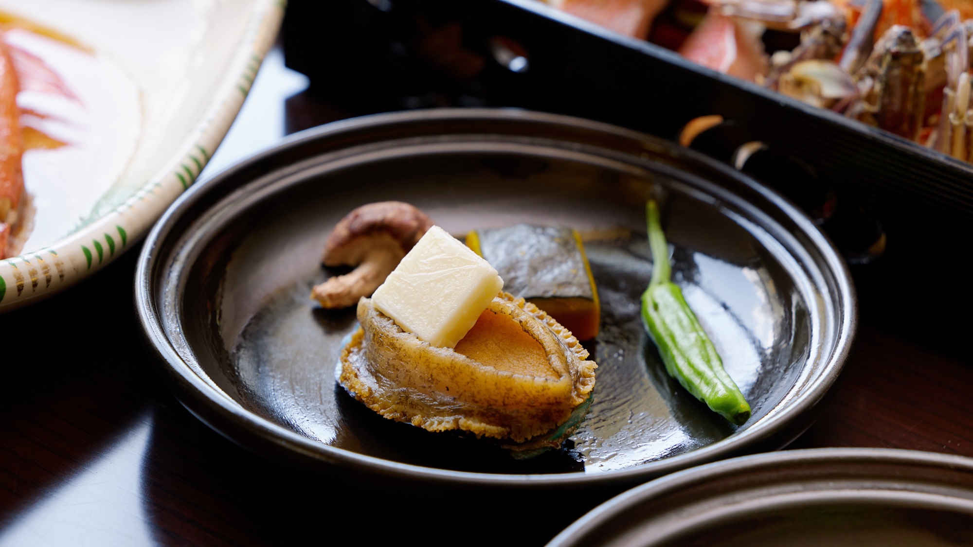 【選べる陶板焼き】鮑の陶板焼き（一例）