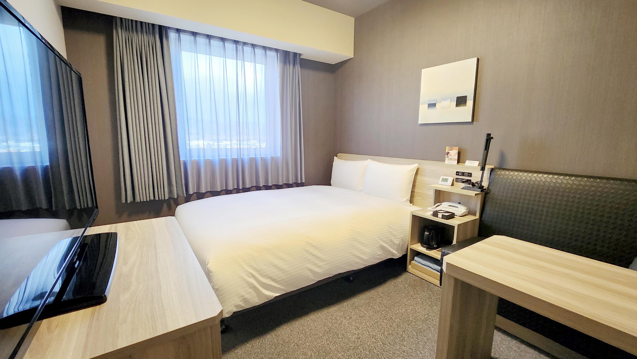 スタンダードセミダブルルーム