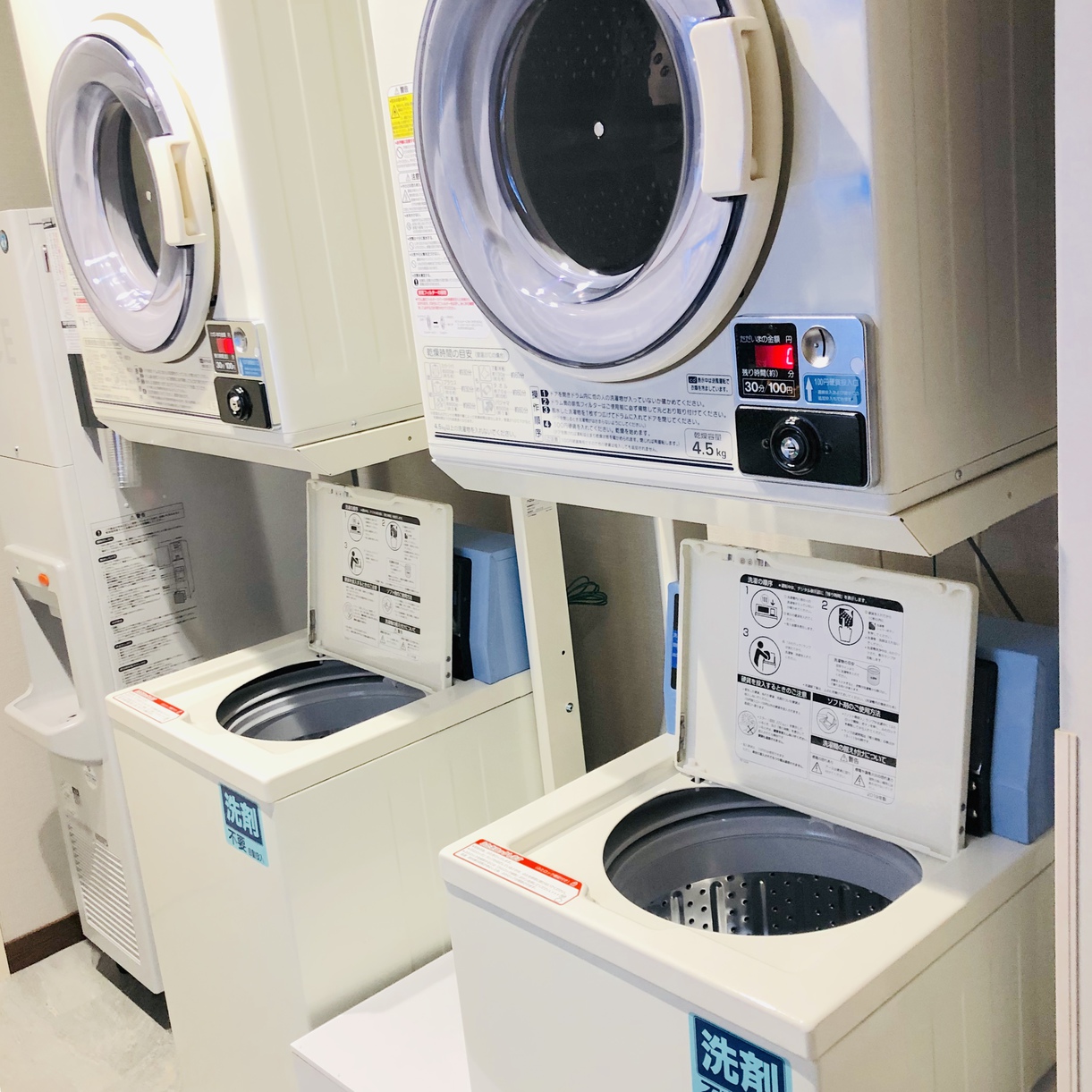 コインランドリー1階に完備