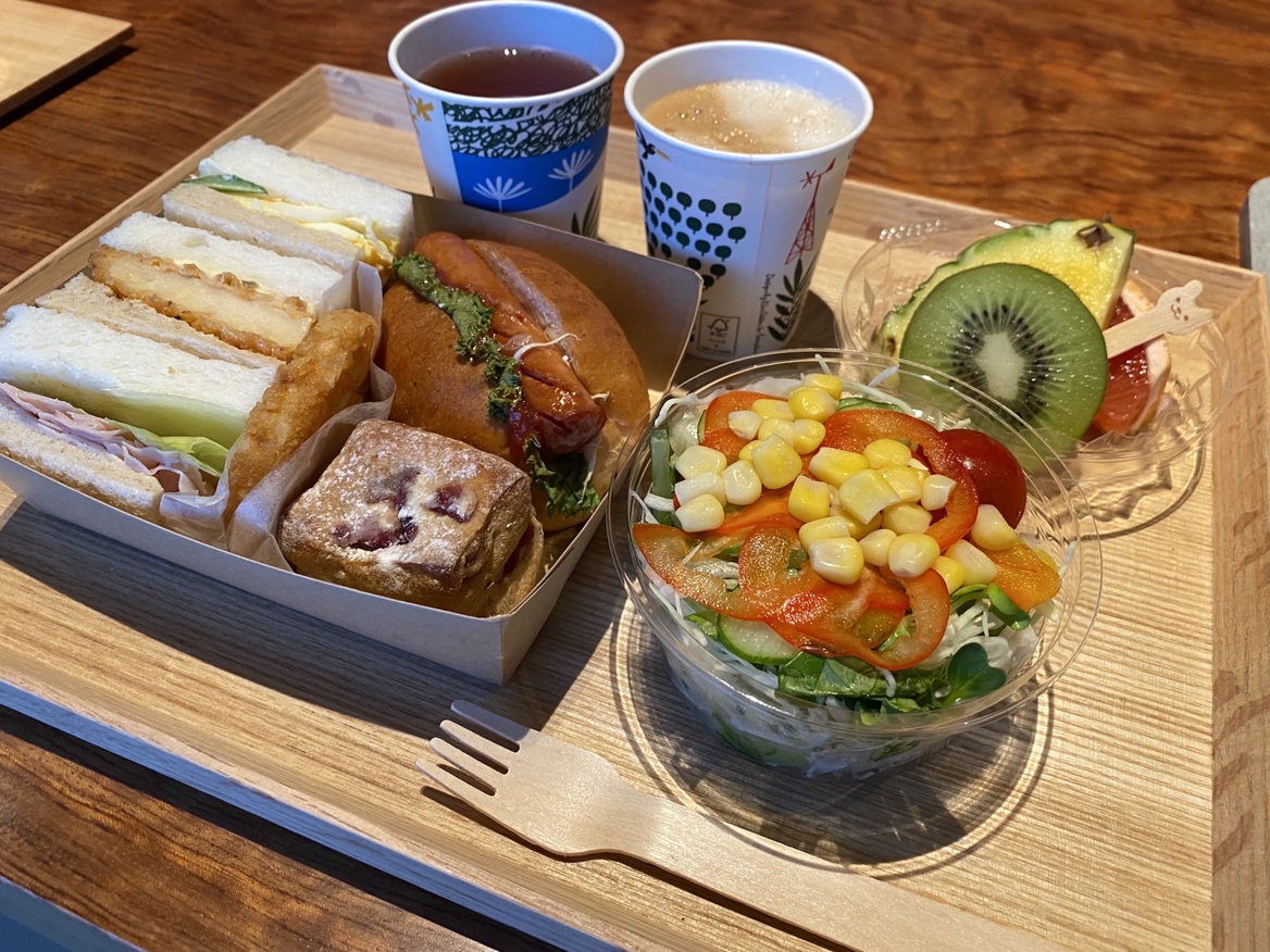 テイクアウト専用朝食洋食一例