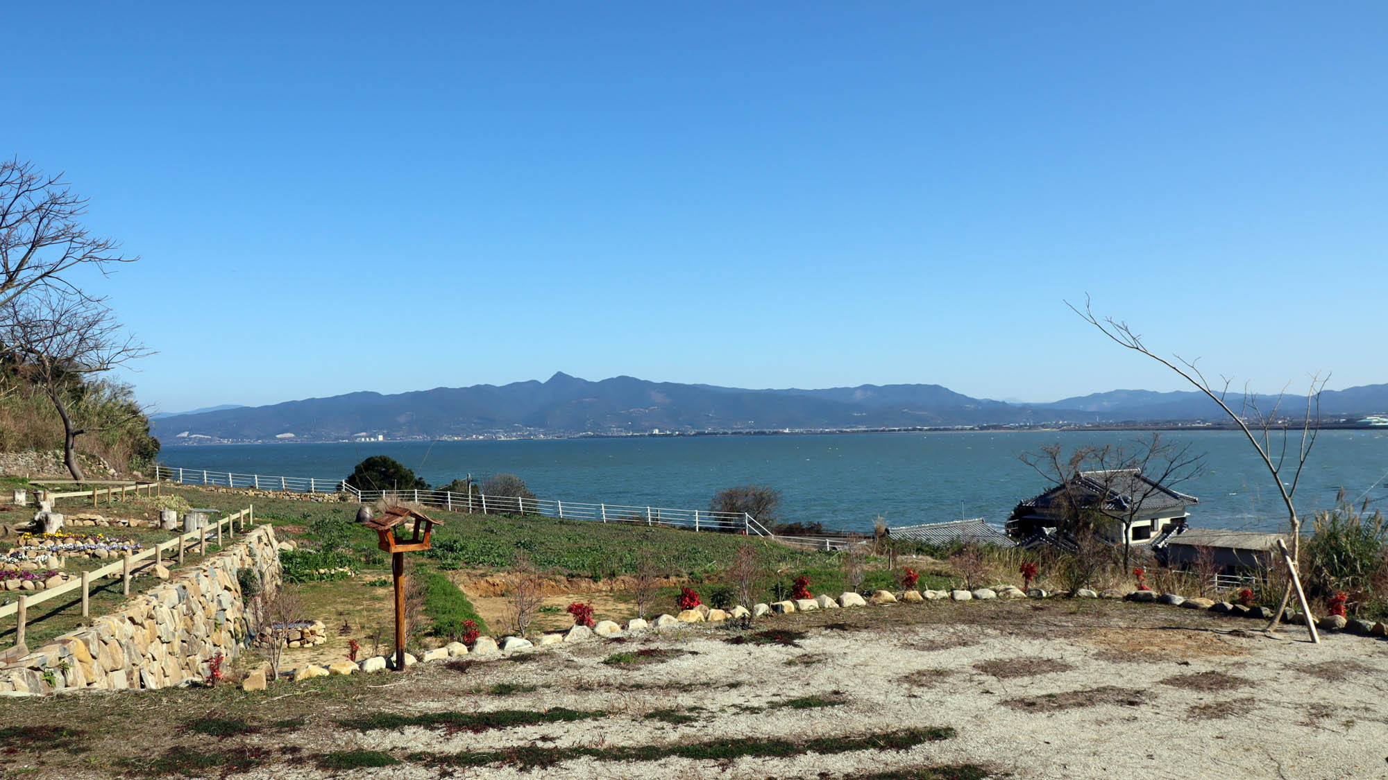 テラスからの景色天気のいい日はチェアーに座ってのんびり♪