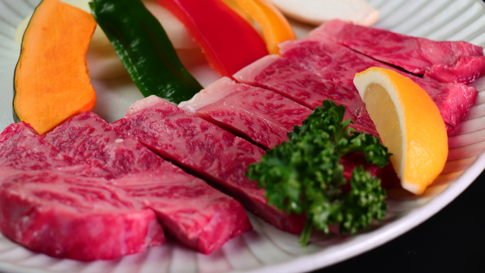 【近江牛ステーキ】陶板でお好きな焼き加減でどうぞ