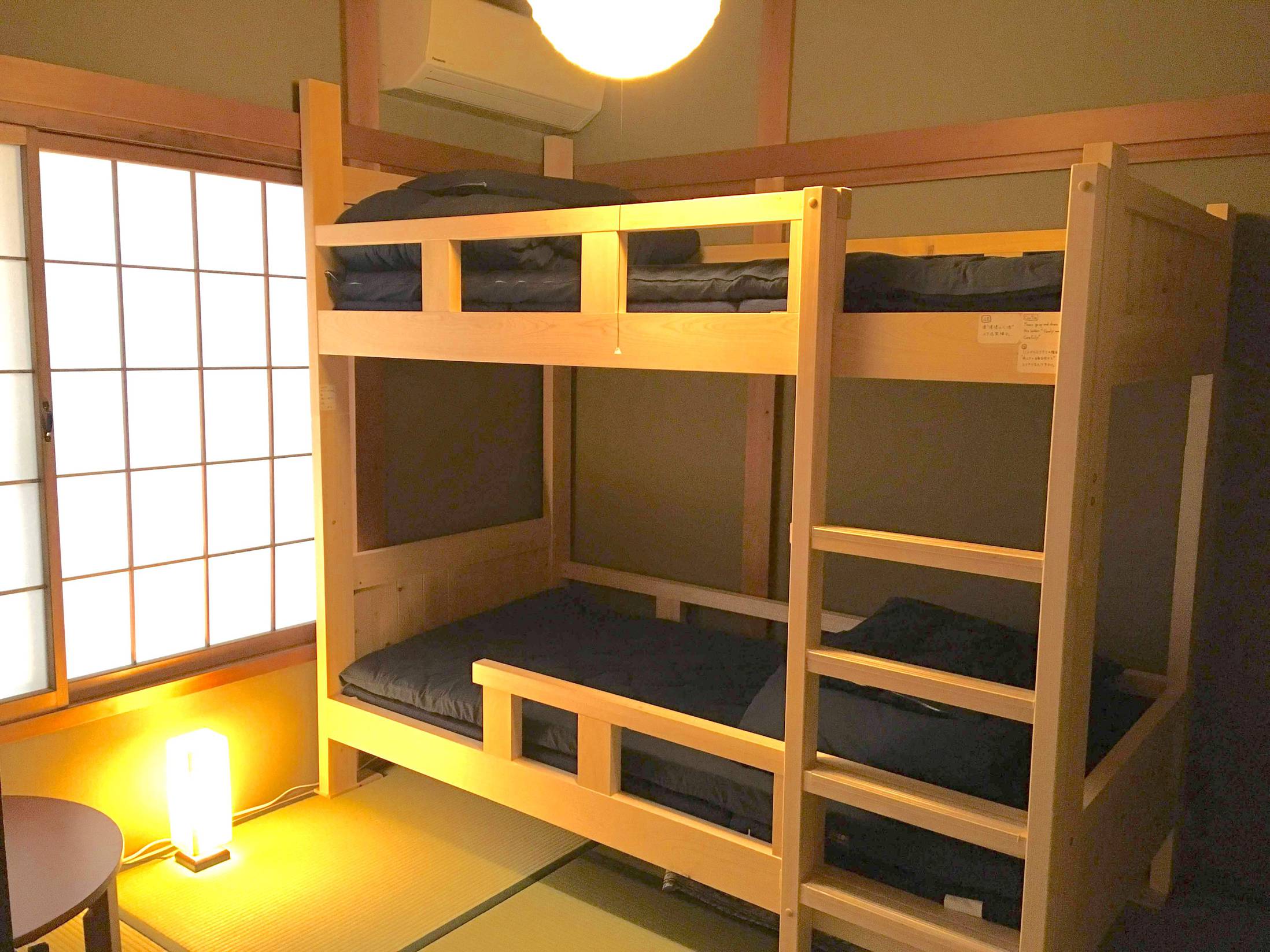 個室 [ベッド和室B 4.5畳 - ヒノキ2段ベッド 1台] - 最大2名様