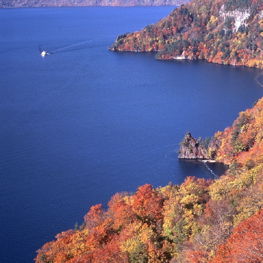 【十和田湖】