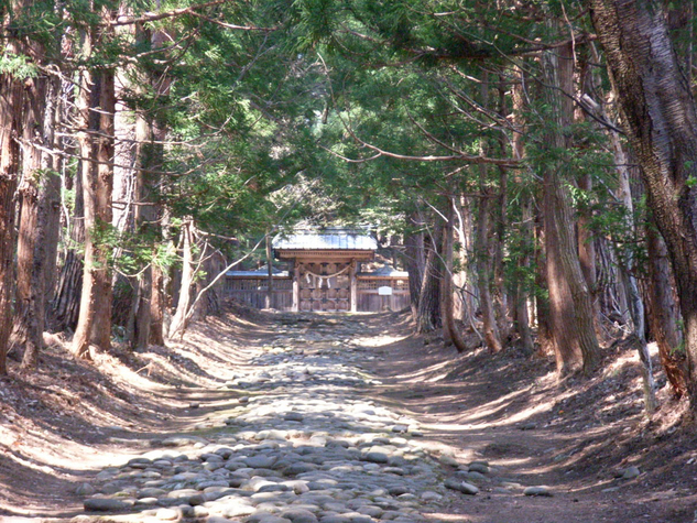 土津神社