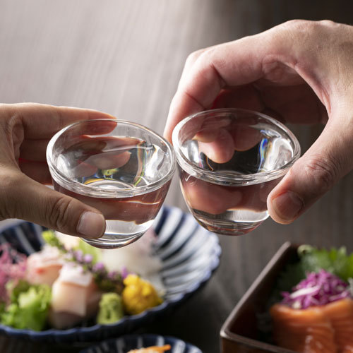 *【日本酒（イメージ）】地産の日本酒もご提供いたします。