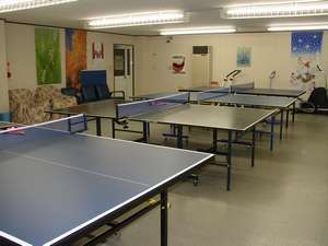 プレールーム「卓球台」等あり15：00より23：00まで無料でプレーできます。