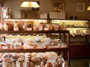 金谷ホテルベーカリー駅前店のベーカリーコーナー