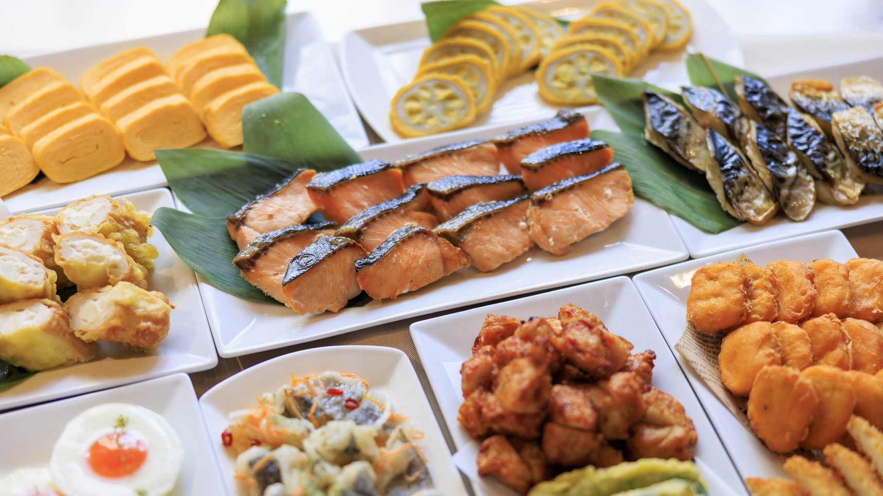 朝食は和・洋食の無料ビュッフェスタイルとなっております。