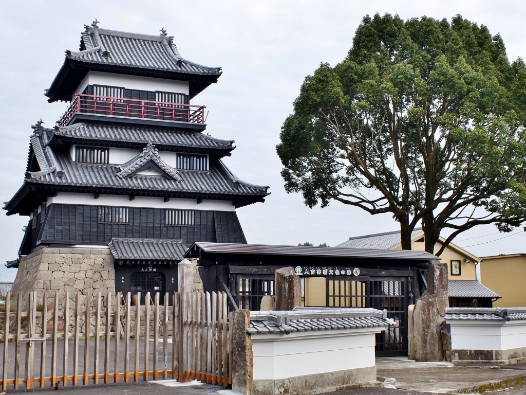 人吉神城