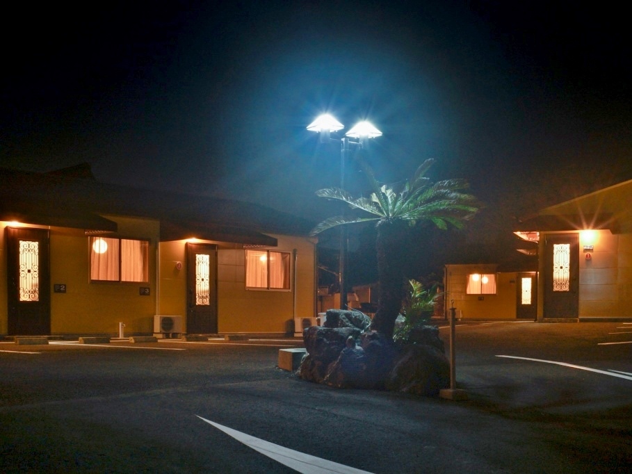 権現谷棟市房山棟白髪岳棟