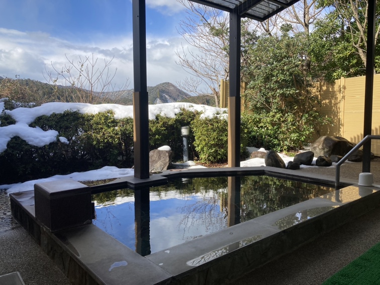 露天風呂（雪）