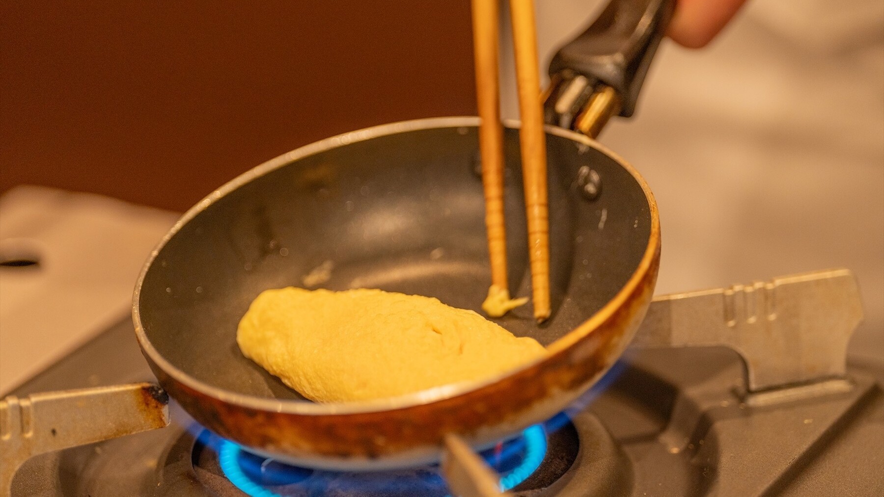 朝食オーダー出来立てオムレツ