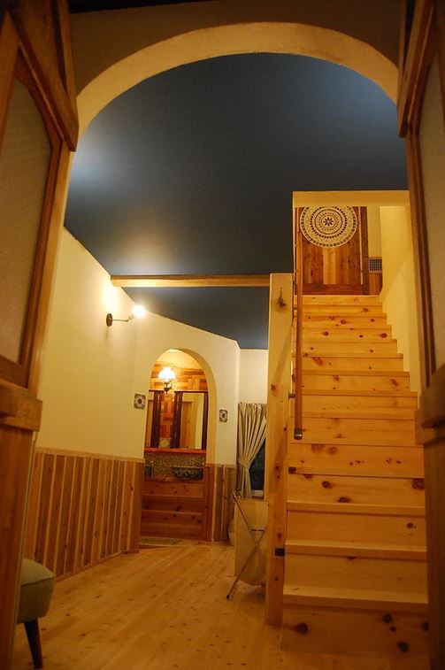 一階廊下と階段