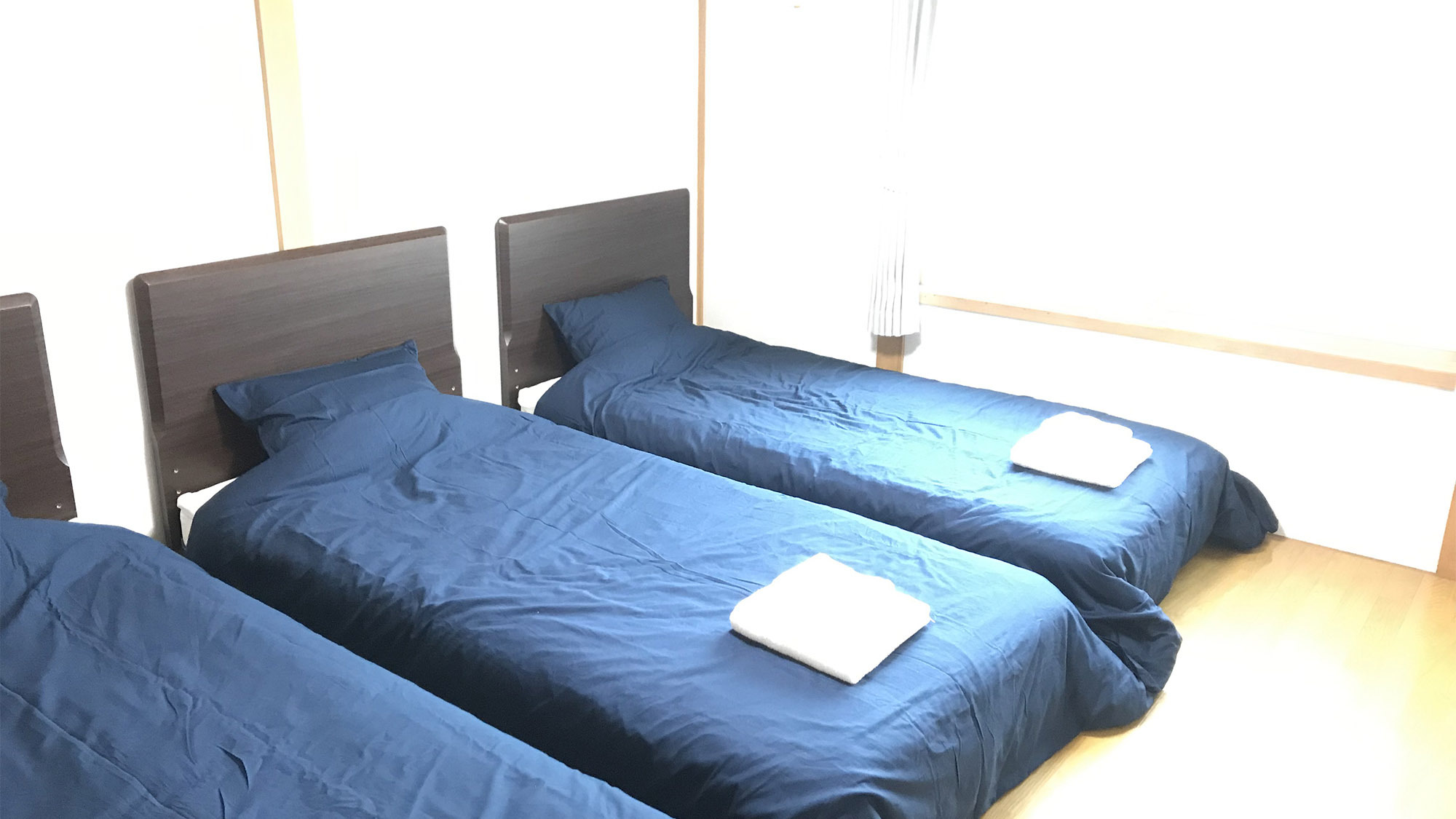 ・シングルベッド3台寝室は全部で5ルームあります