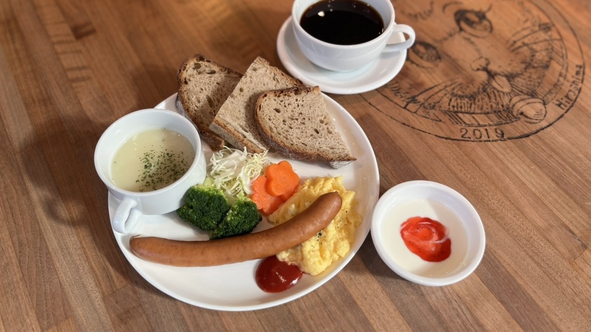 【6周年特別価格】選べるブレッド＆ドリンク付モーニングプレート≪朝食付≫