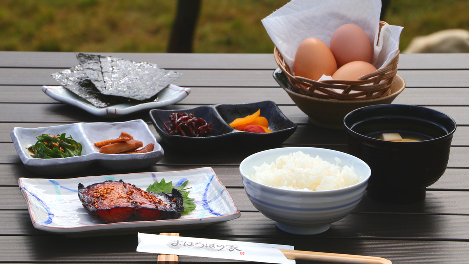 【朝食】