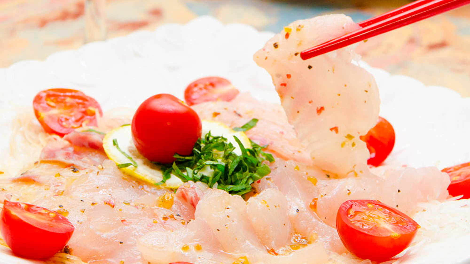 *【夕食一例】新鮮！対馬の天然真鯛カルパッチョ。島の新鮮な食材で作る創作イタリアン。