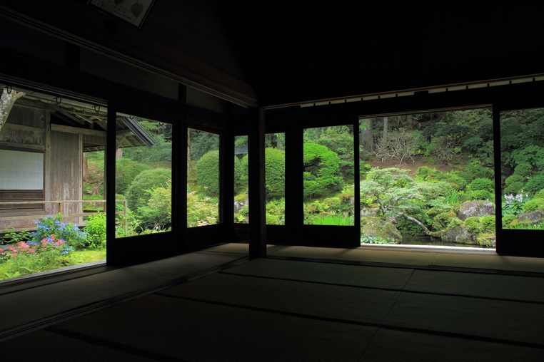 駒ヶ根光前寺本坊客殿庭園