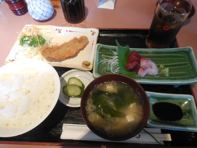 【周辺案内】居酒屋&ランチ活魚じゃがいも徒歩1分♪
