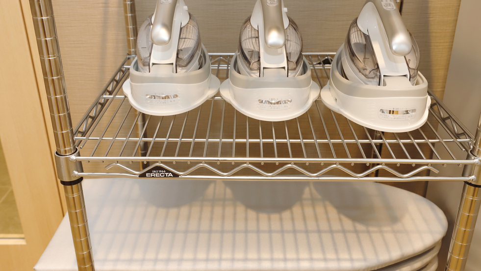 【2Fランドリーコーナー】アイロン