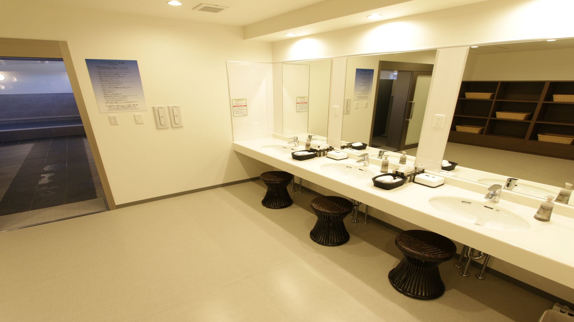 脱衣場