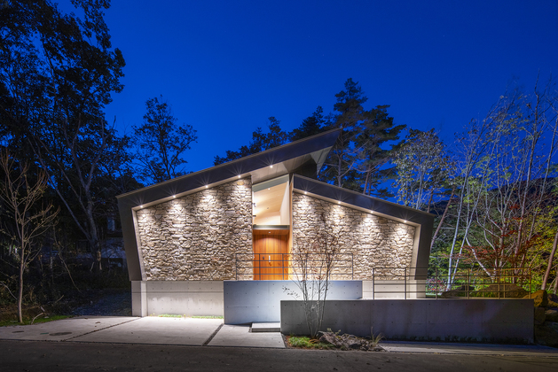 Sakka Rocks Main Image Sakka Rocks, Hakuba