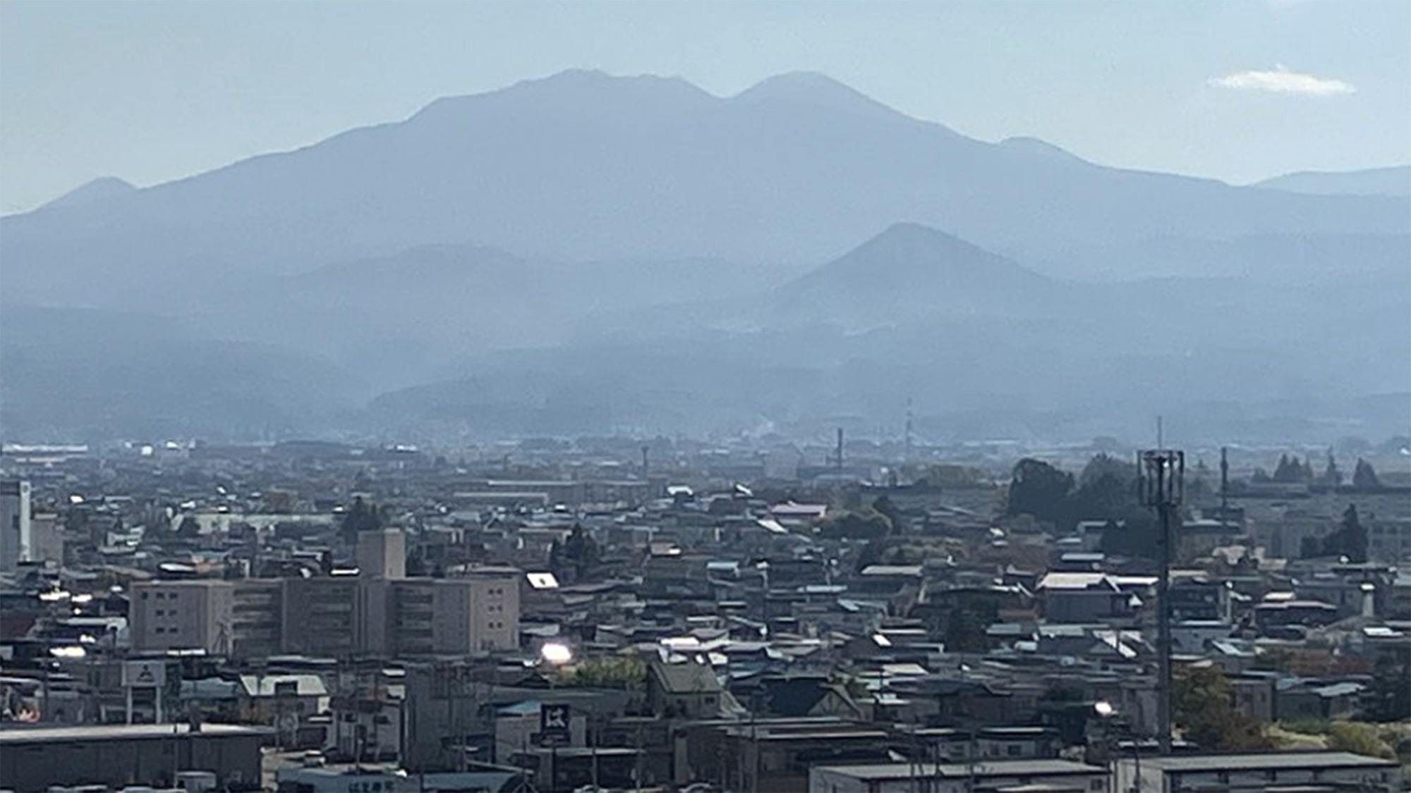 八甲田連峰／南側