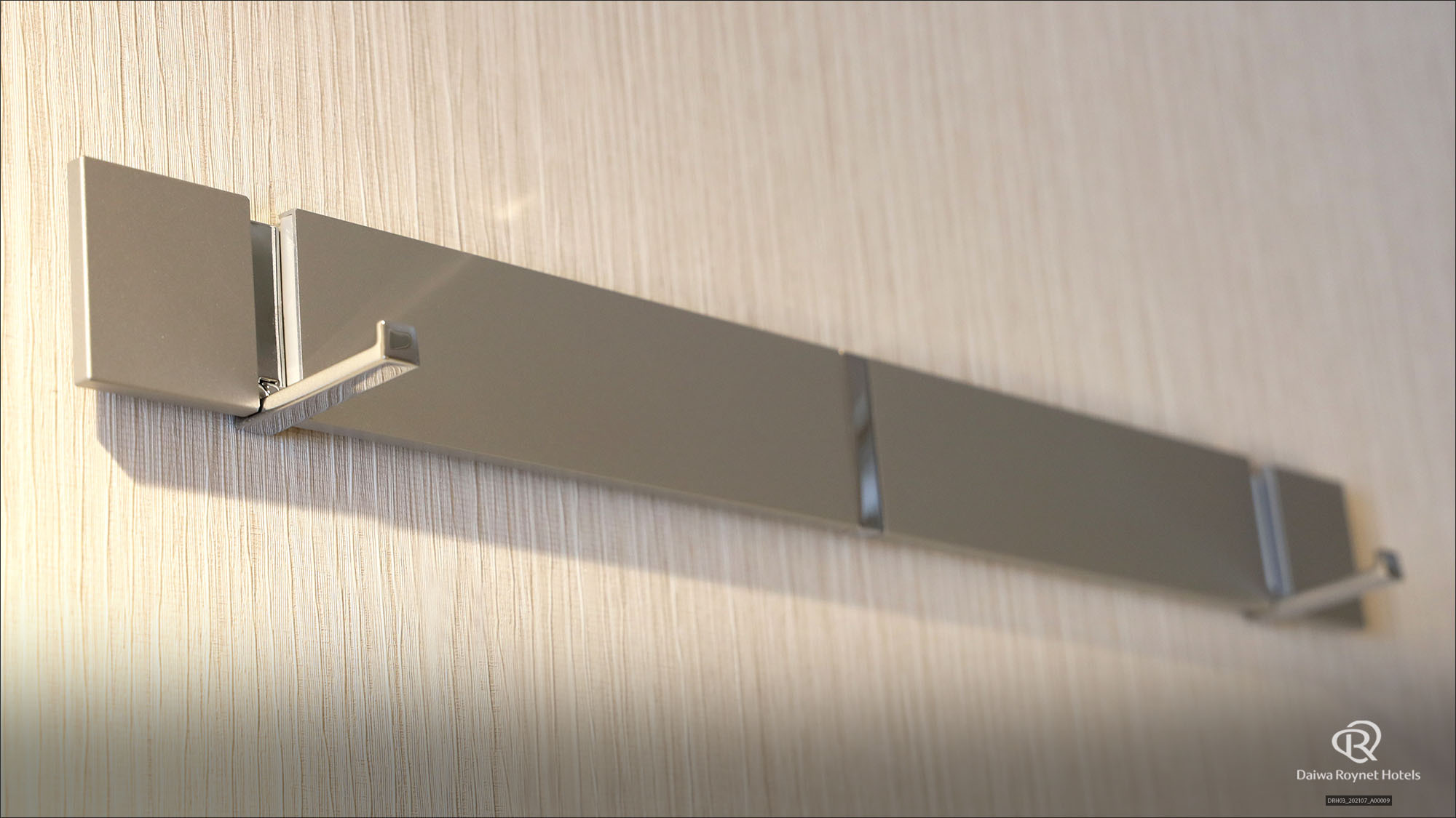 【客室】ハンガーラック