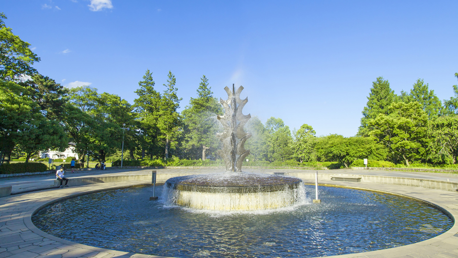 榴岡公園ホテルから徒歩8分